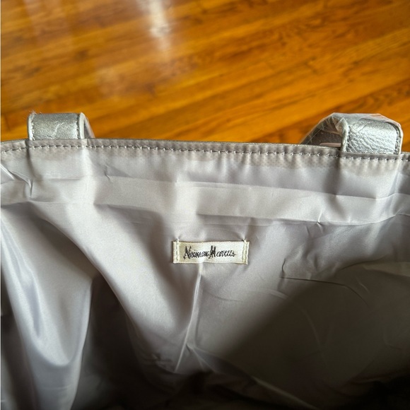 Neiman Marcus Tote Bag - Picture 4 of 4